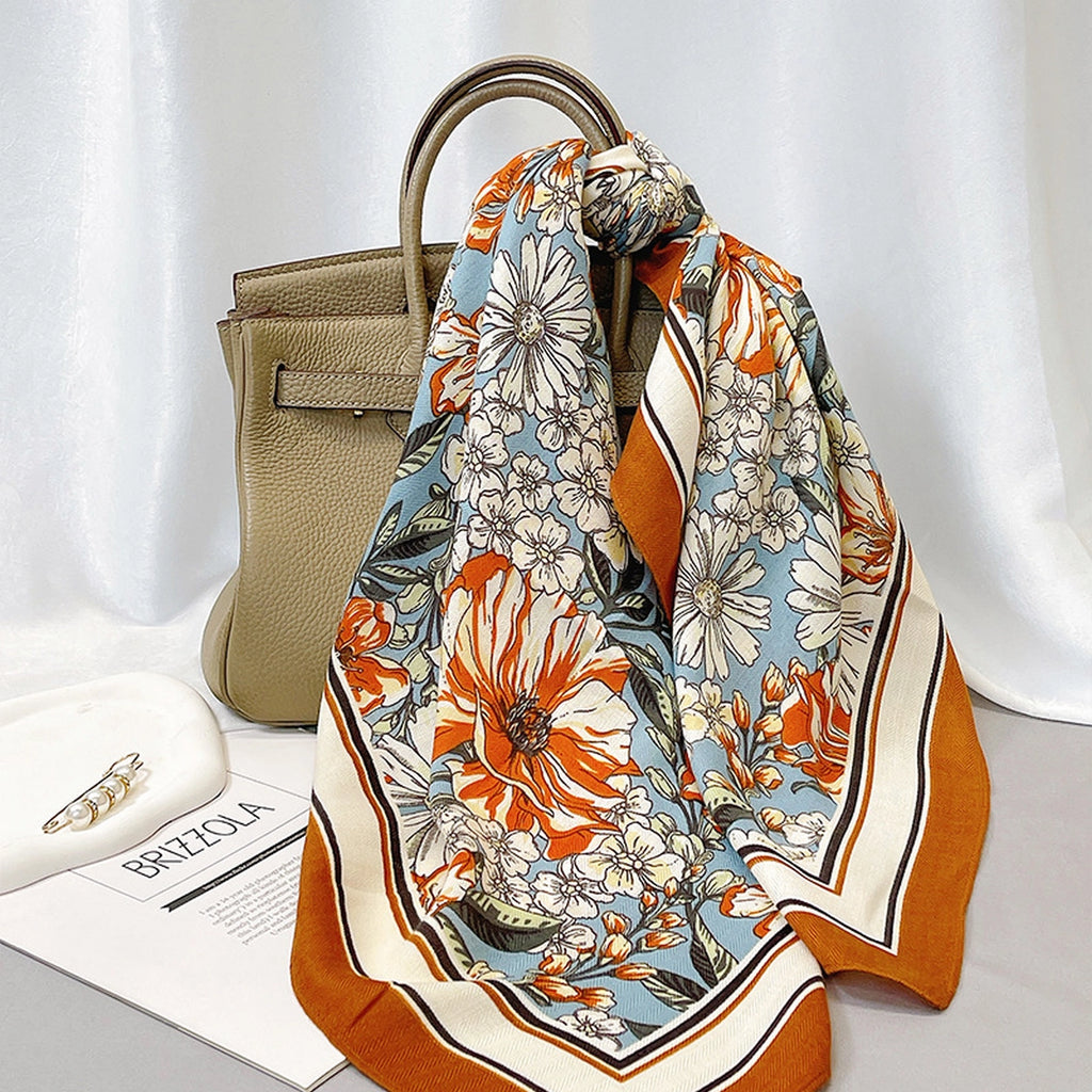 スカーフ [HAZZYS] Hauteville House White clip Square Silk Scarf White Polka Dot Satin Silk Feeling Square Scarf Headscarf