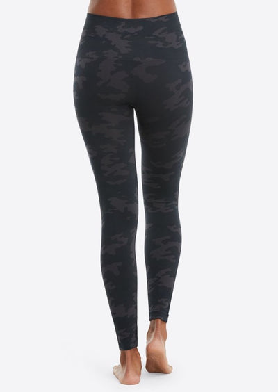 Spanx Look At Me Now Camo Seamless Leggings